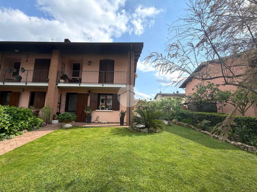 Villa in Via 2 Giugno 8, Rodengo Saiano — foto 5 di 5