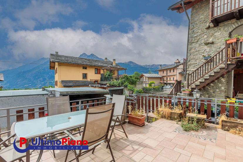 Casa indipendente in Frazione Arpuilles 9, Aosta — foto 3 di 5