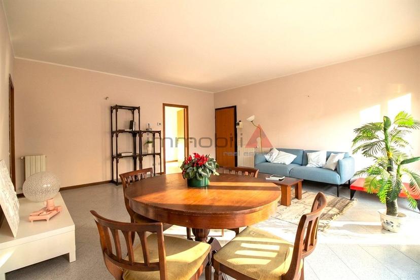 Trilocale in Via Monterosa, Carugate — foto 4 di 5