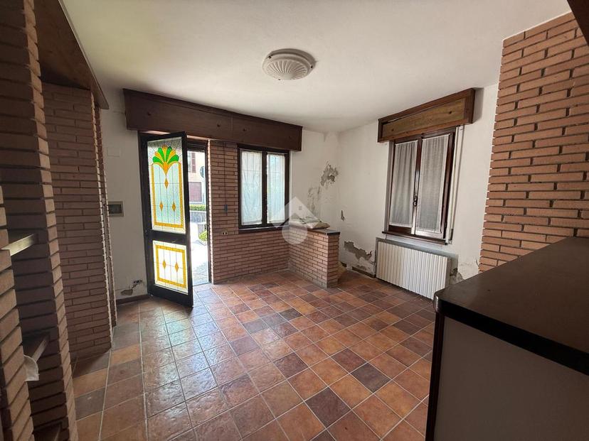 Casa indipendente in Piazza IV Novembre 141, Barbata — foto 4 di 5