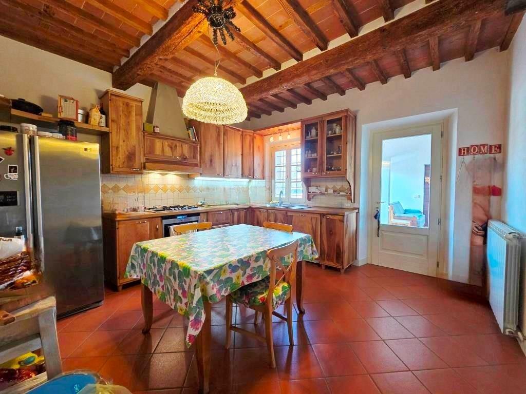 Villa, Porcari