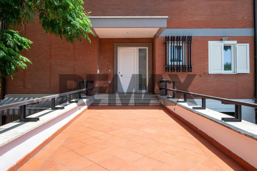 Villa in Via Aristippo Snc, Roma — foto 2 di 5
