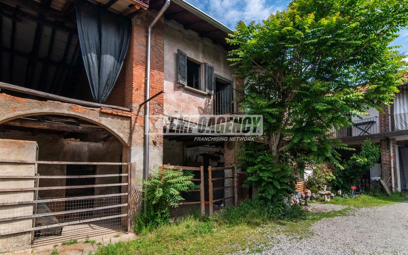 Bilocale in Via Quarto dei Mille 9, Gerenzano — foto 3 di 5