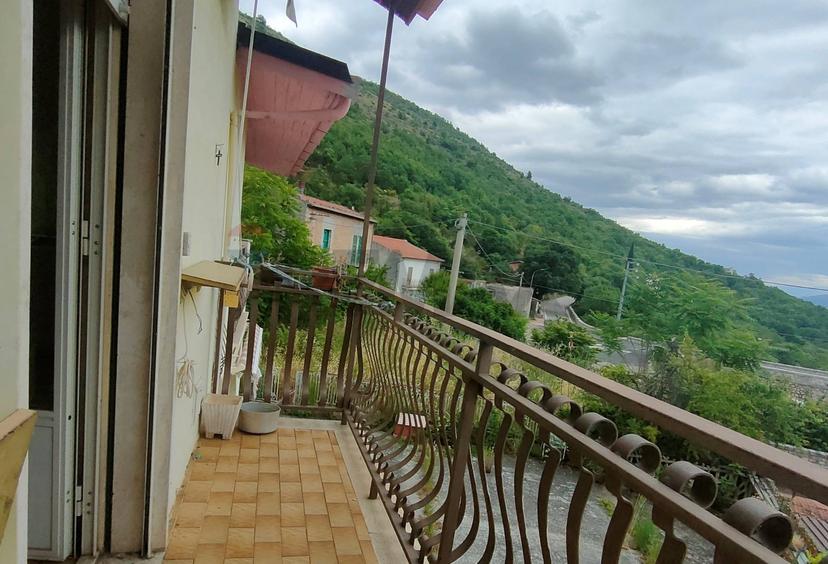 Casa indipendente in Via Lucantonio Sidoni, Ofena