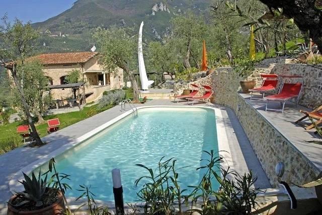 Rustico in Via dello Stadio, Camaiore — foto 2 di 5