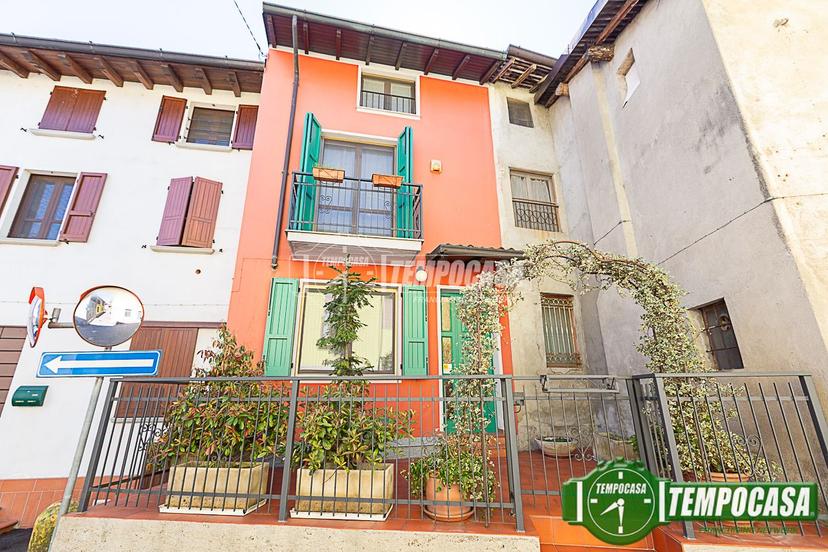 Casa indipendente in Via G. B. Benzoni, Palazzo Pignano — foto 2 di 5
