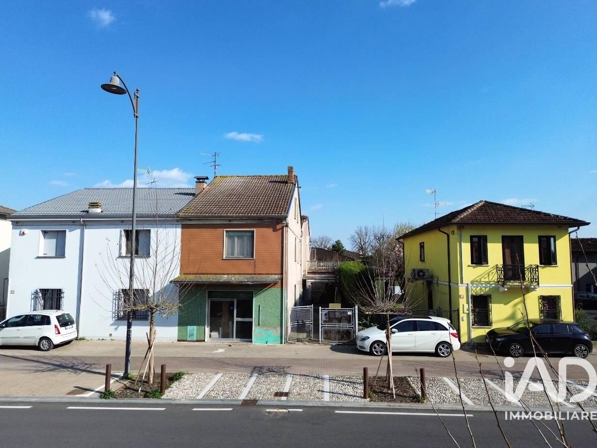 Villa in Via Roma 72, San Giovanni del Dosso