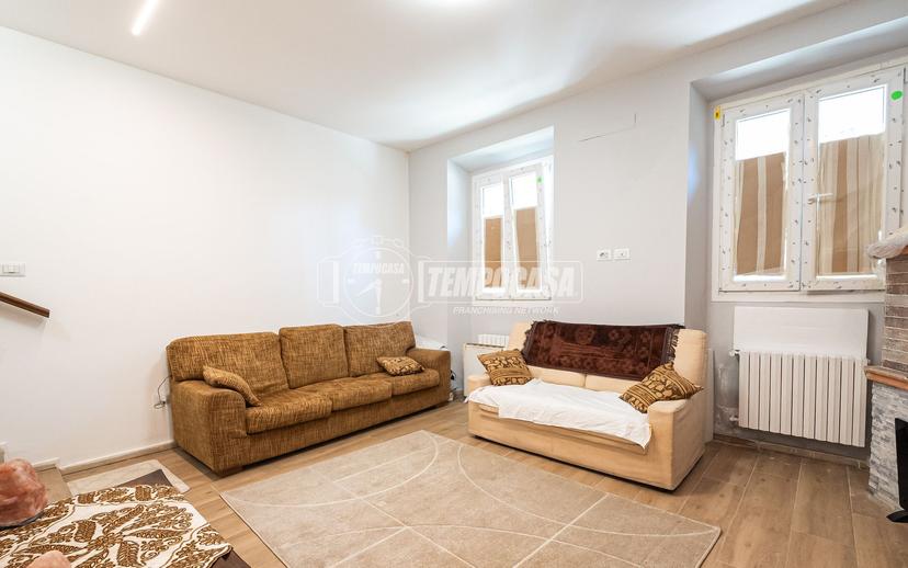 Trilocale in Via Carlo Bianchi 7, Inverigo — foto 4 di 5