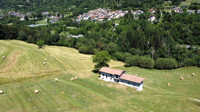 Rustico in Località Caciago Snc, Alta Valle Intelvi