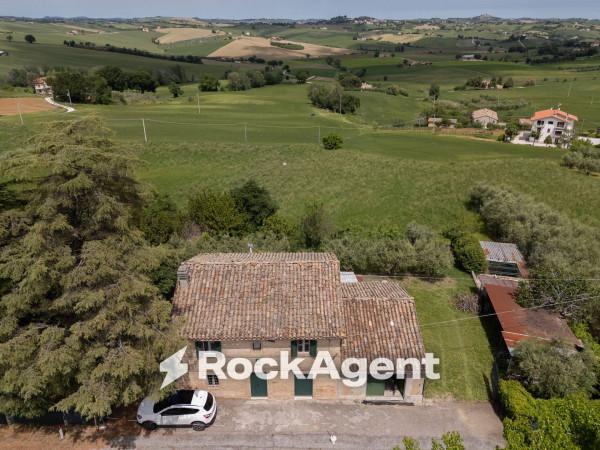 Casale in Frazione Montale 136, Arcevia — foto 3 di 5