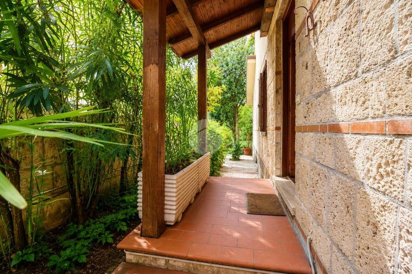 Villa in Via Vincenzo Bellini 00, Terni — foto 4 di 5