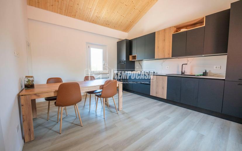 Casa indipendente in Via Raffaello Sanzio 453, Senigallia — foto 4 di 5