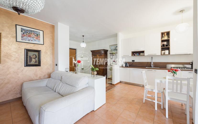 Trilocale in Via Benedetto Croce, Trezzano sul Naviglio
