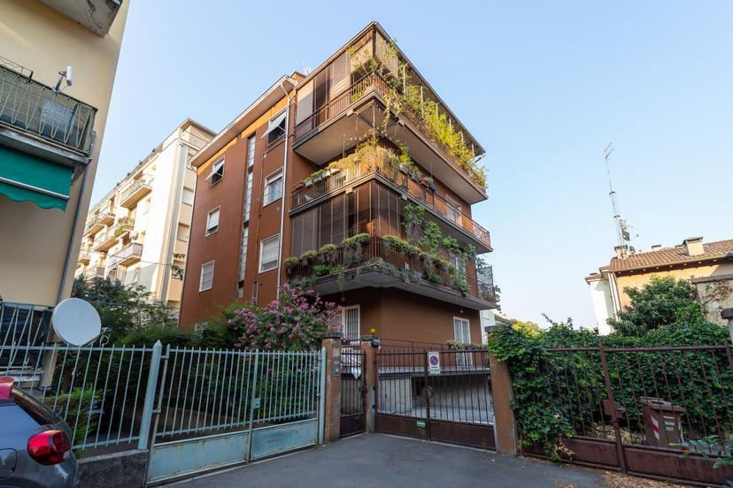 Appartamento in Via Castone di Rezzonico, Parma