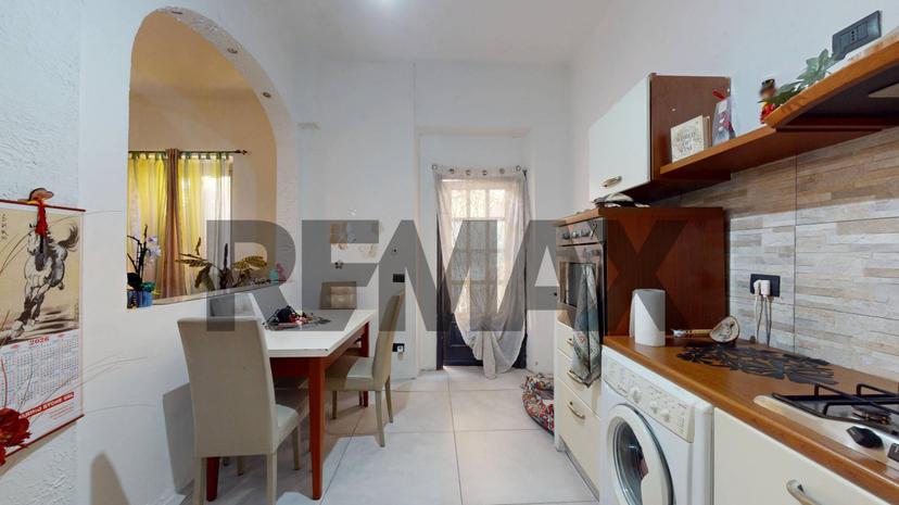 Appartamento in Via Tevere 1, Genova