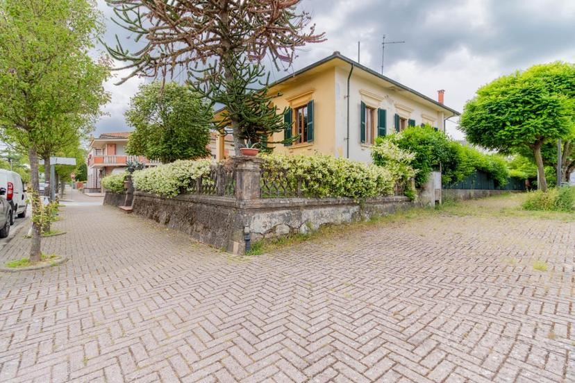 Villa in Lla Repubblica 56022, Castelfranco di Sotto — foto 2 di 5