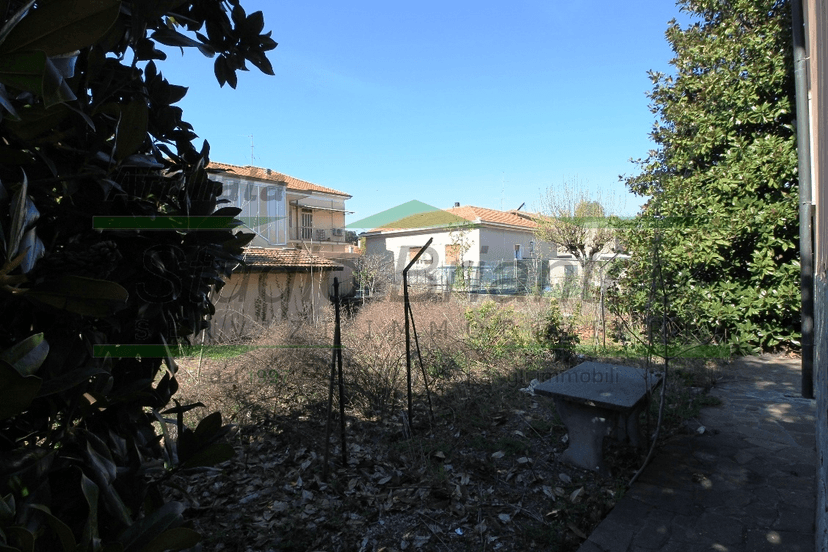 Trilocale in Via Genova, Carate Brianza — foto 2 di 5