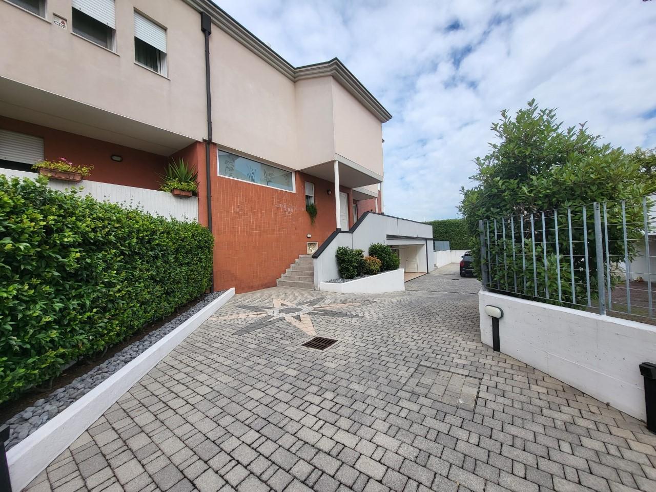 Villa bifamiliare, Vicenza