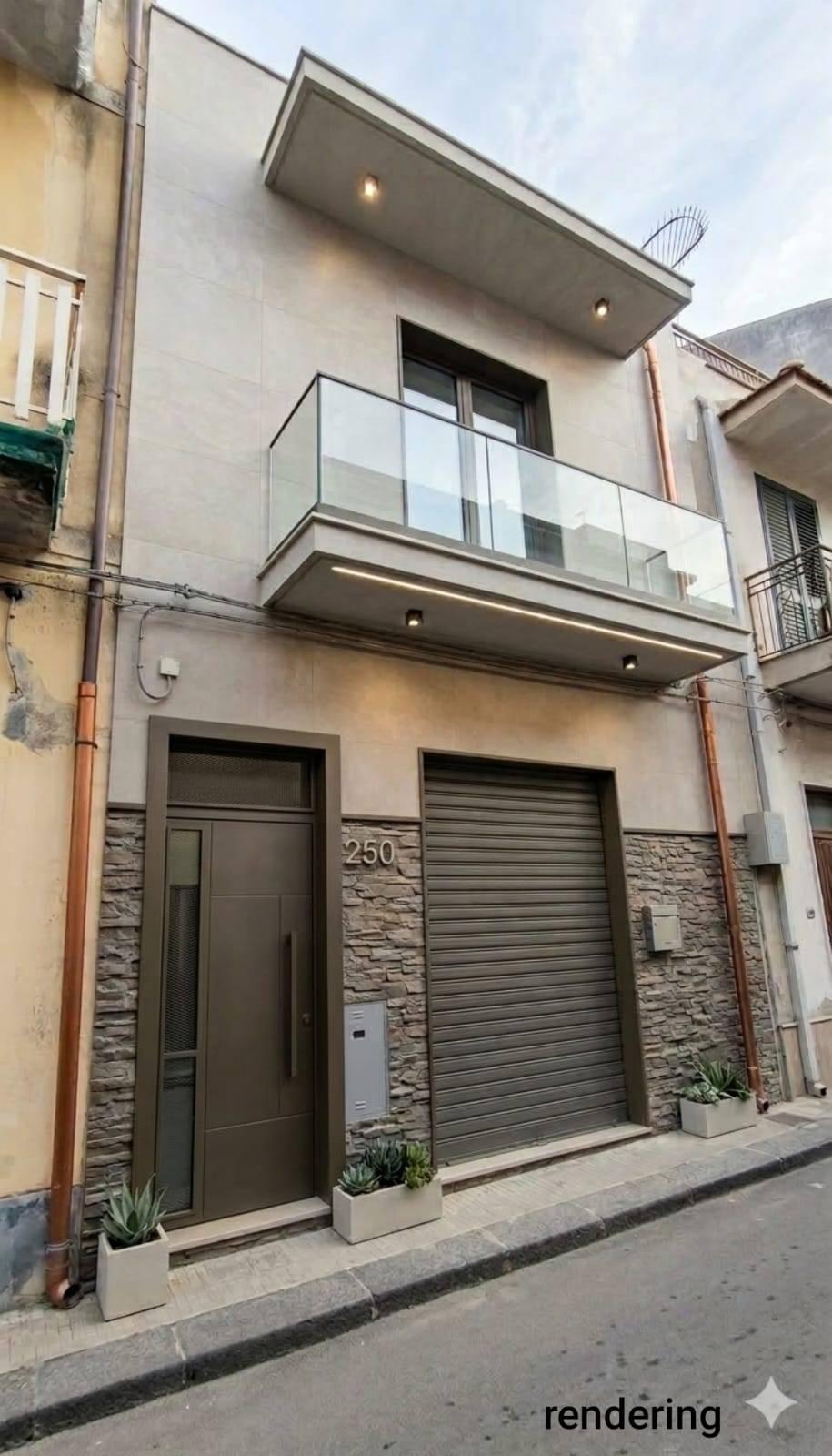 Casa indipendente in Via Carolina 248-250, Giarre