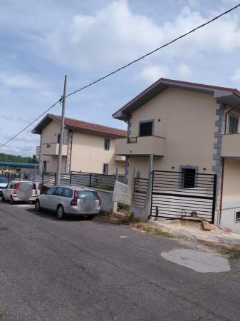 Villa plurifamiliare in Strada 22, Labico