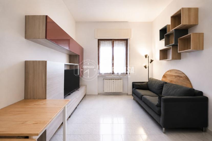 Bilocale in Via Varallo 2, Milano