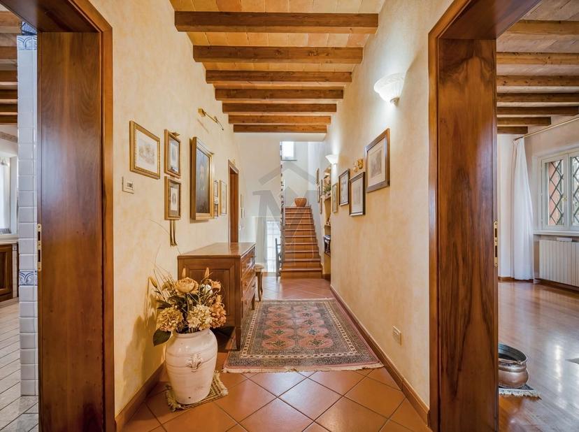 Villa unifamiliare in Viale Umberto Primo 60, Reggio nell'Emilia — foto 4 di 5