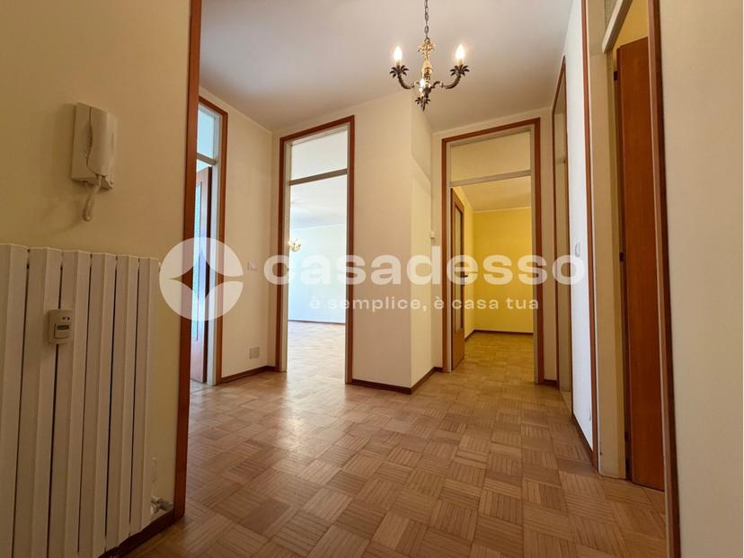 Trilocale in Piazza Vittorio Emanuele II 2, Varallo — foto 3 di 5