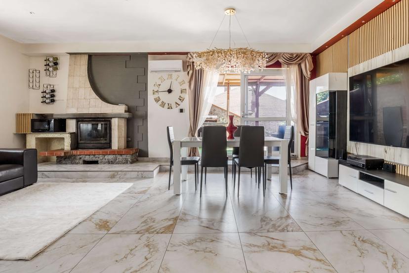 Appartamento in Via G. Marconi 24, Arosio — foto 2 di 5