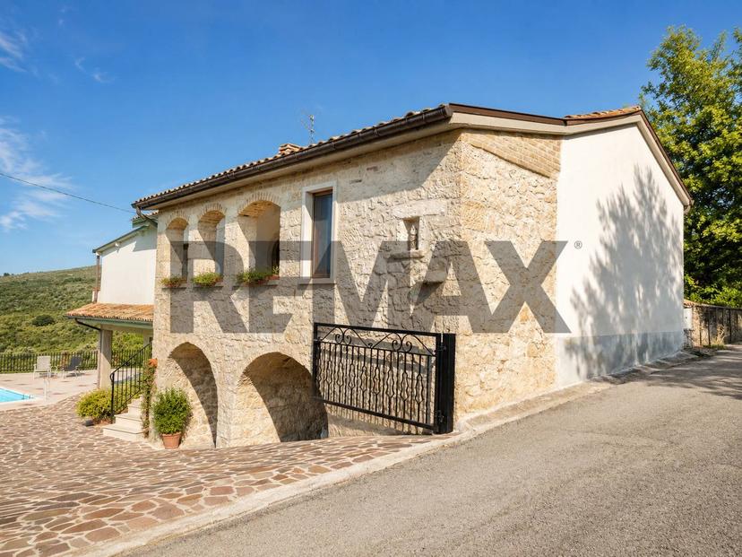Villa, Roccamorice — foto 5 di 5