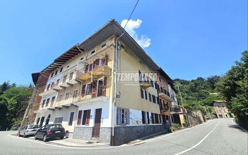 Casa indipendente in Via Mondalforno Inferiore, Mezzana Mortigliengo — foto 2 di 5