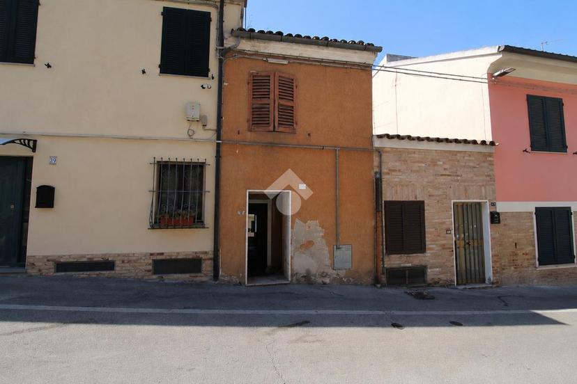 Trilocale in Via Enrico Cialdini 41, Castelfidardo — foto 3 di 5
