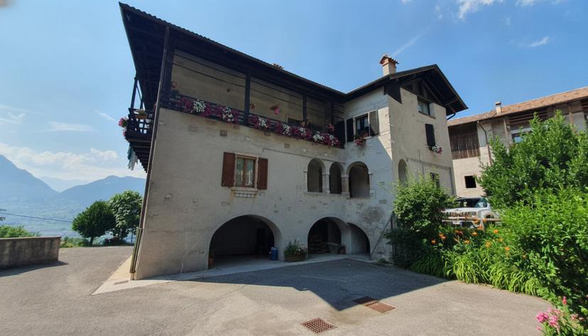 Trilocale in Frazione Lundo 70, Comano Terme — foto 2 di 5