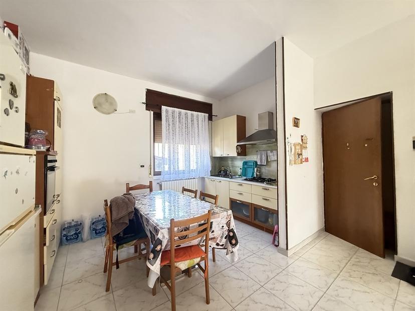 Trilocale in Via Piazza Marconi 2, Calcio — foto 2 di 5