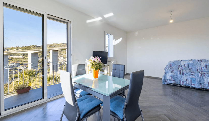 Villa a schiera in Via Sapergo, Bordighera — foto 3 di 5