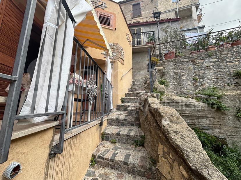 Casa indipendente in Via Roma  3, Cleto — foto 3 di 5