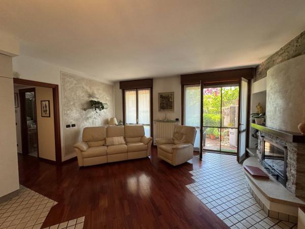 Trilocale in Viale Montecatini, Romano di Lombardia