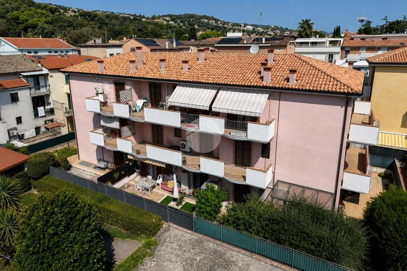 Trilocale in Via Guglielmo Oberdan 31, San Benedetto del Tronto — foto 3 di 5