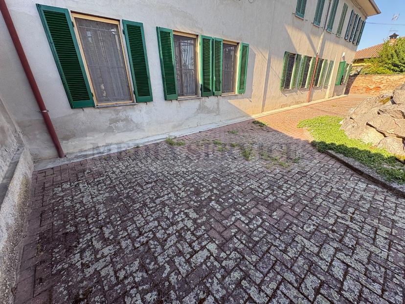 Trilocale in Via Giuseppe Garibaldi N° 19, Mede — foto 3 di 5