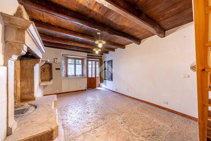 Rustico in Via Costa di Cerna, Sant'Anna d'Alfaedo — foto 2 di 5