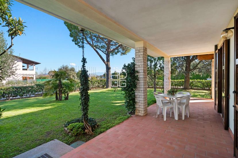 Villa unifamiliare, Sirmione — foto 4 di 5
