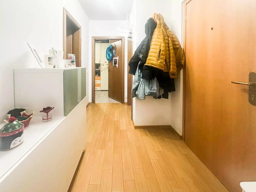 Quadrilocale in Stephan-Mayrhofen-StraßE, Varna — foto 3 di 5