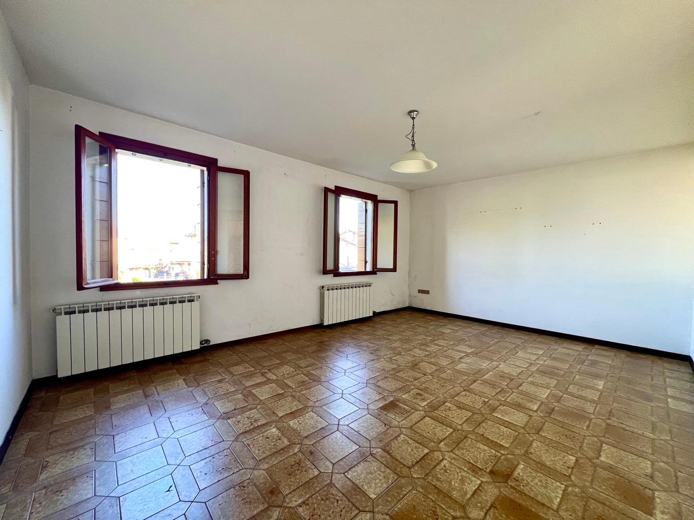 Quadrilocale in Via Gorghi 44, Sant'Urbano