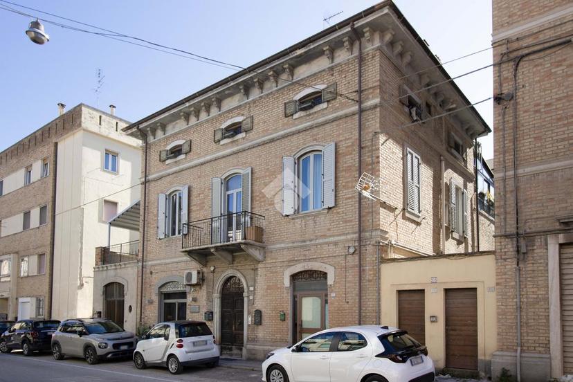 Quadrilocale in Corso Giuseppe Garibaldi 209, Porto San Giorgio — foto 3 di 5