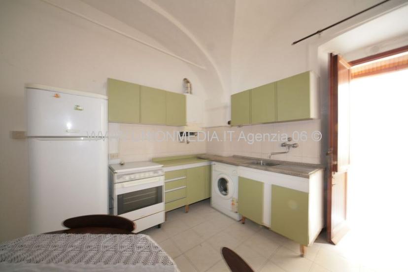 Trilocale, Vezzano Ligure