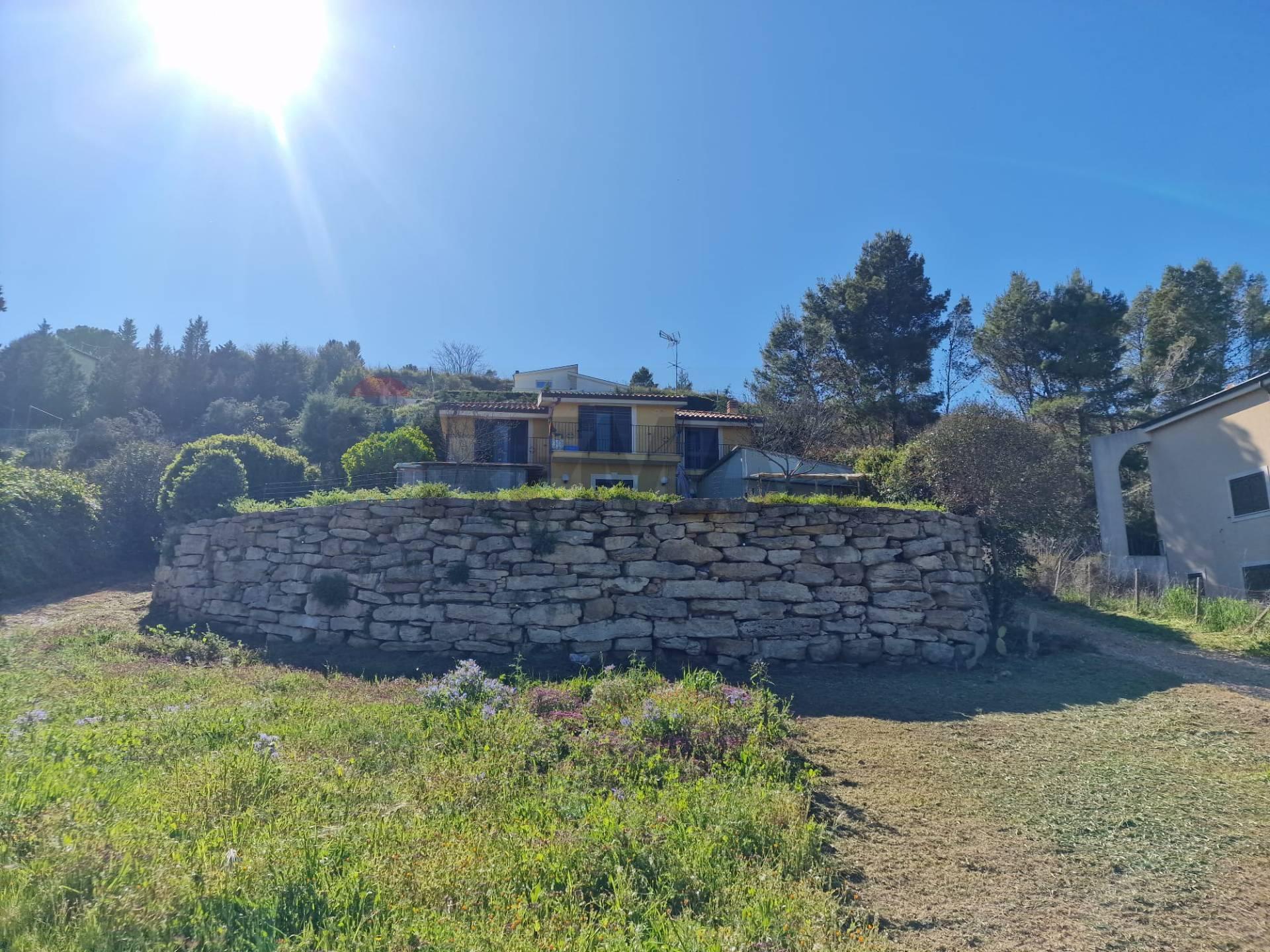 Villa in Contrada Curcio/Staglio Snc, Enna
