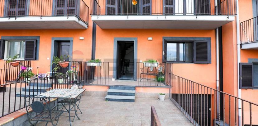Villa a schiera in Via Nino Martoglio 18, Valverde — foto 4 di 5