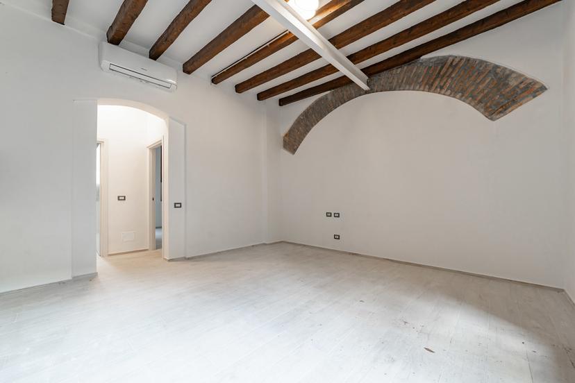 Trilocale in Via Torricelli 30, Milano