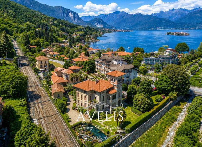 Villa in Via Alessandro Volta 3, Stresa — foto 2 di 5