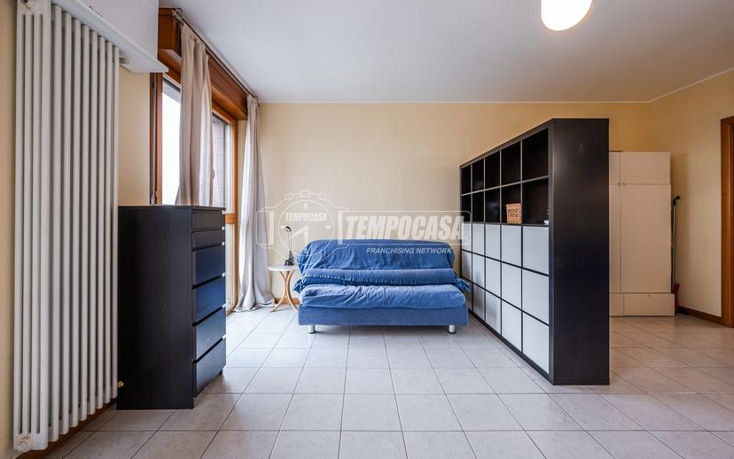 Monolocale in Via Caduti in Missione di Pace 9, Milano