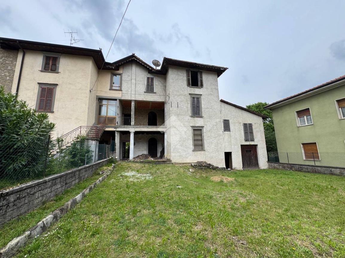 Rustico in Via Don l. Zinetti, Casazza